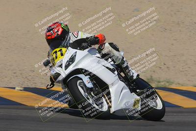 media/Oct-08-2023-CVMA (Sun) [[dbfe88ae3c]]/Race 3 Amateur Supersport Middleweight/